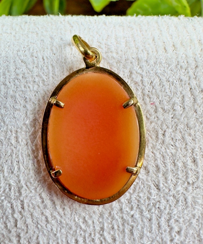 Antique Cameo Pendant – 18k Gold Setting-photo-3