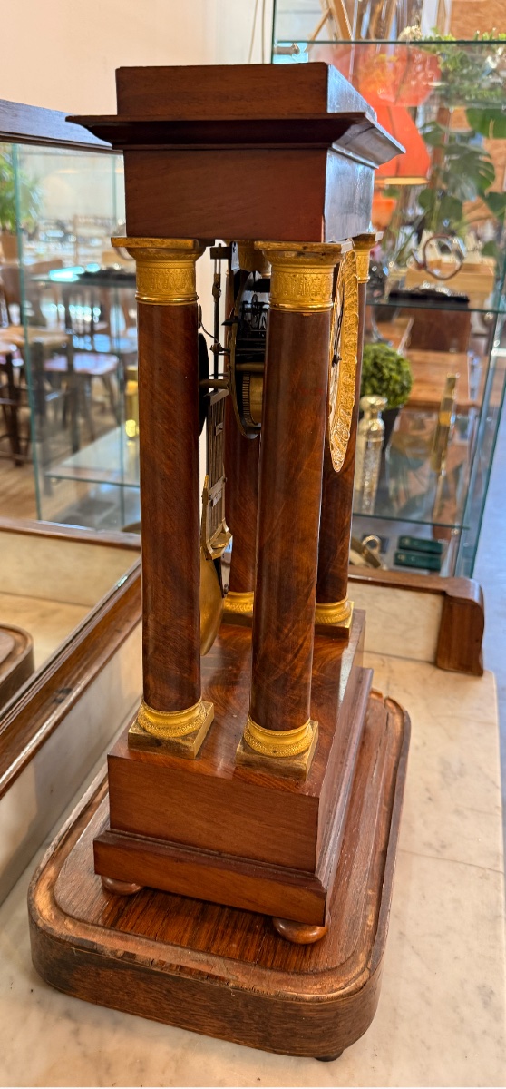 Empire Style Portico Clock In Mahogany And Gilt Bronze Under Globe-photo-4