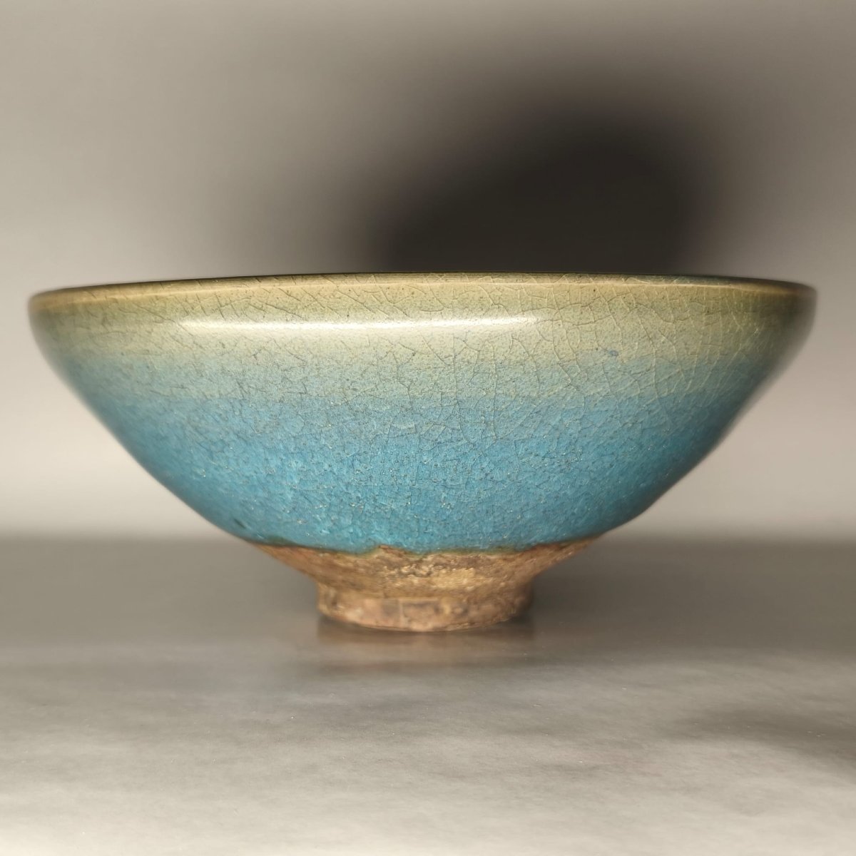 China, Yuan Dynasty, Important Jun Glazed Bowl-photo-3