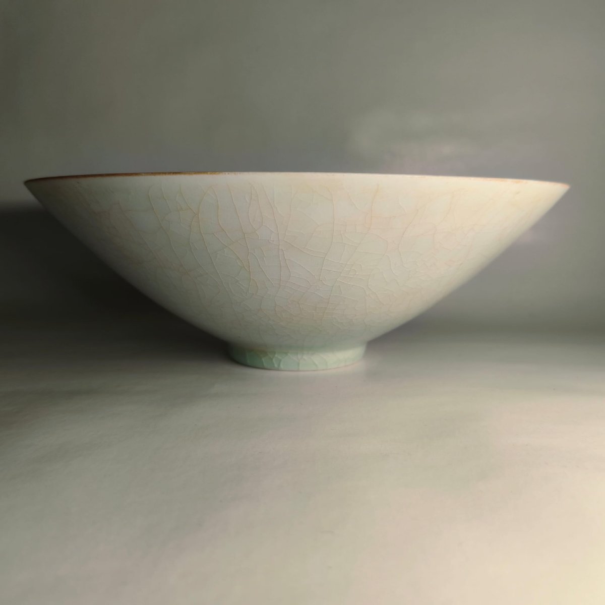 China, Southern Song Dynasty, Large Qingbai Bowl With Underglaze Incised Decoration-photo-6