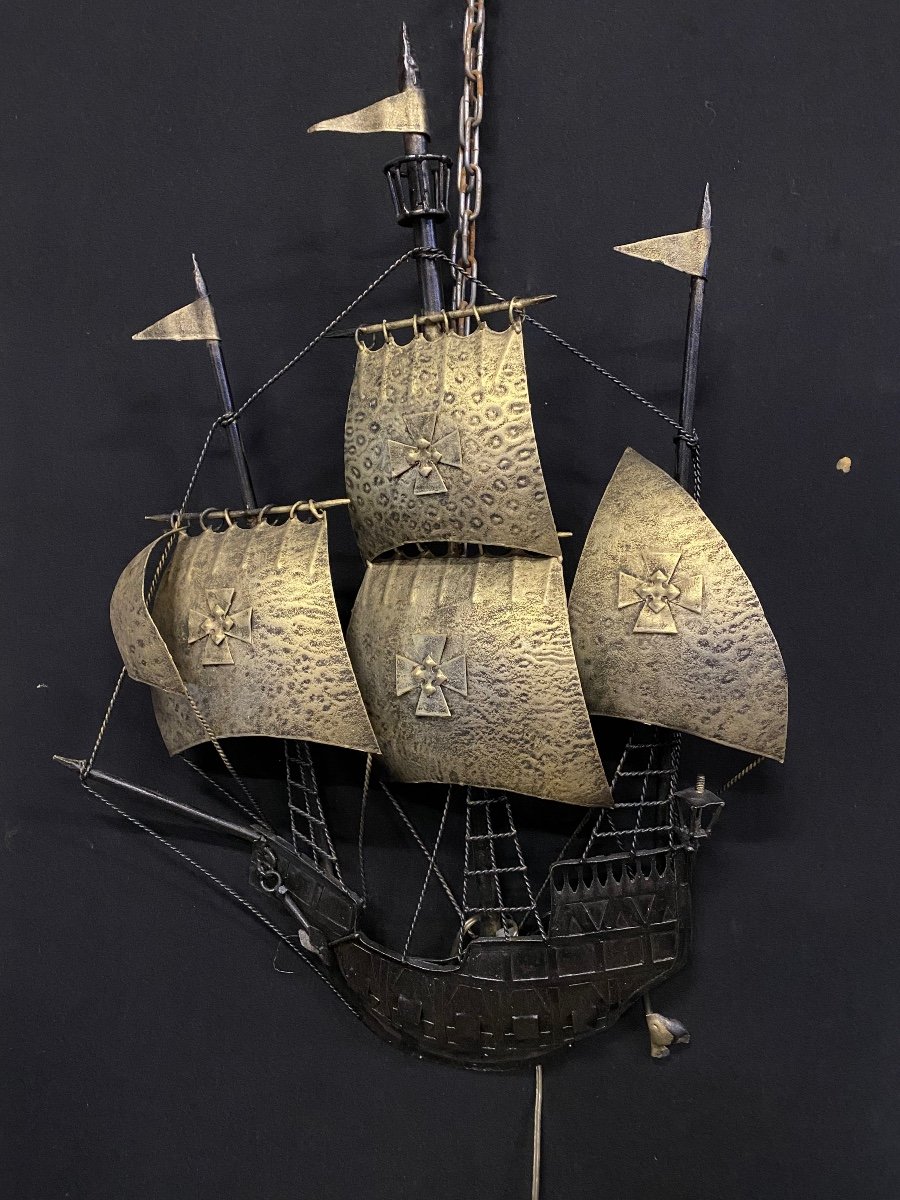 Wall Lamp Forming A Metal Ship