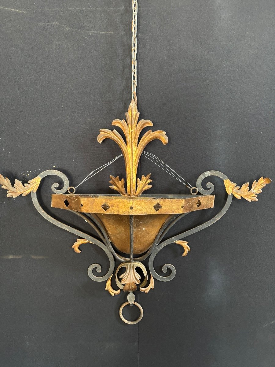 Metal Planter Wall Lamp 