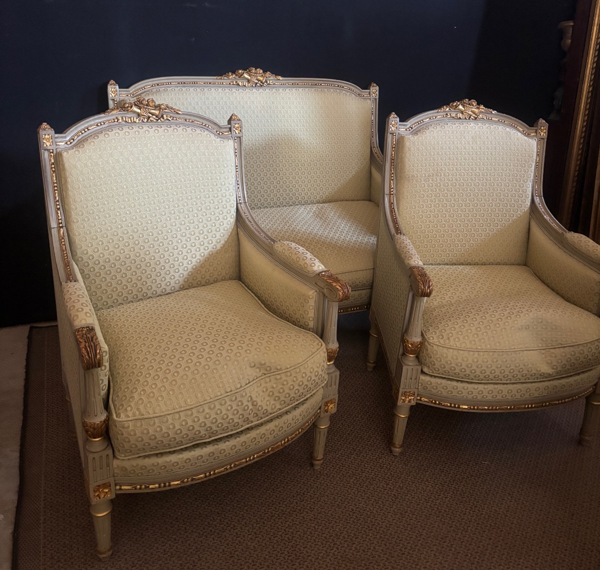 Salon  fauteuil style Louis XVI 