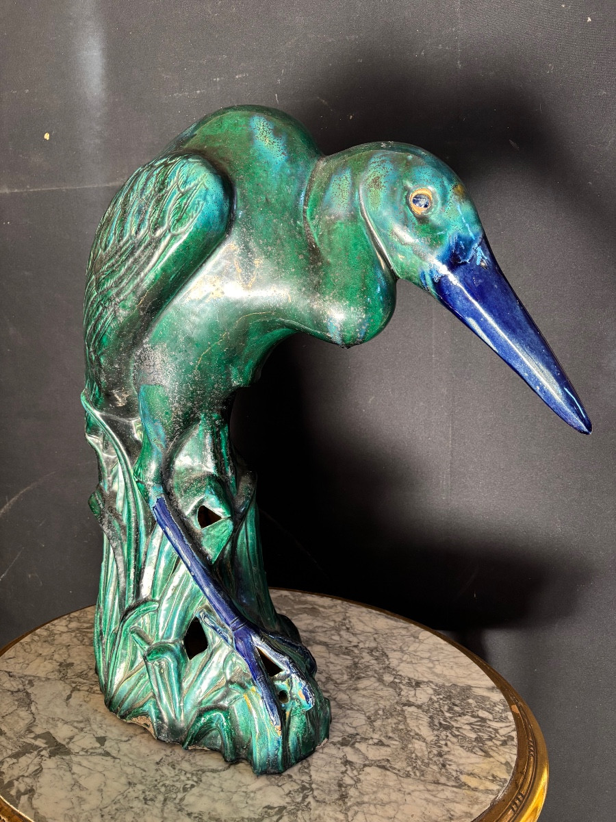 Important héron en faïence dans le goût de Massier