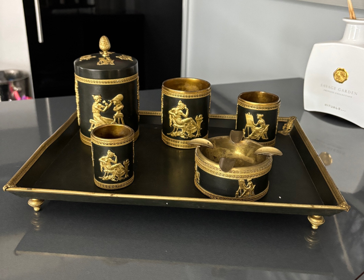 Empire Style Desk Smoker's Set