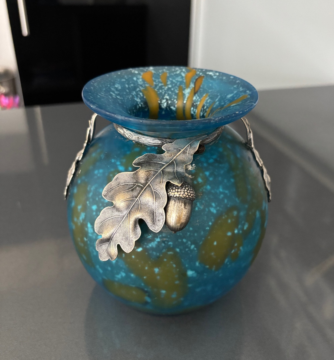 Vase en pâte de verre art nouveau 