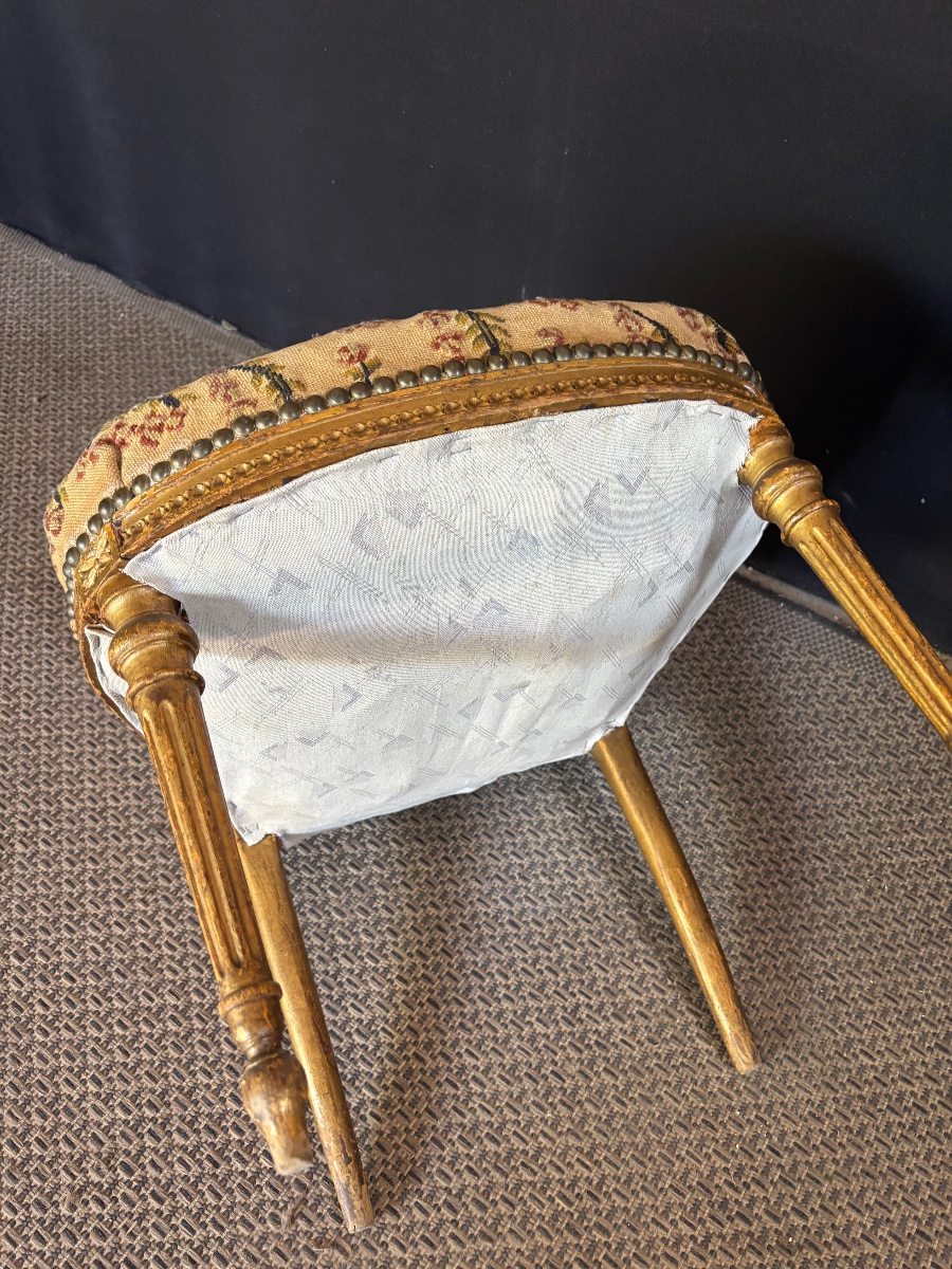 Small, Low Louis XVI-style Chair -photo-4