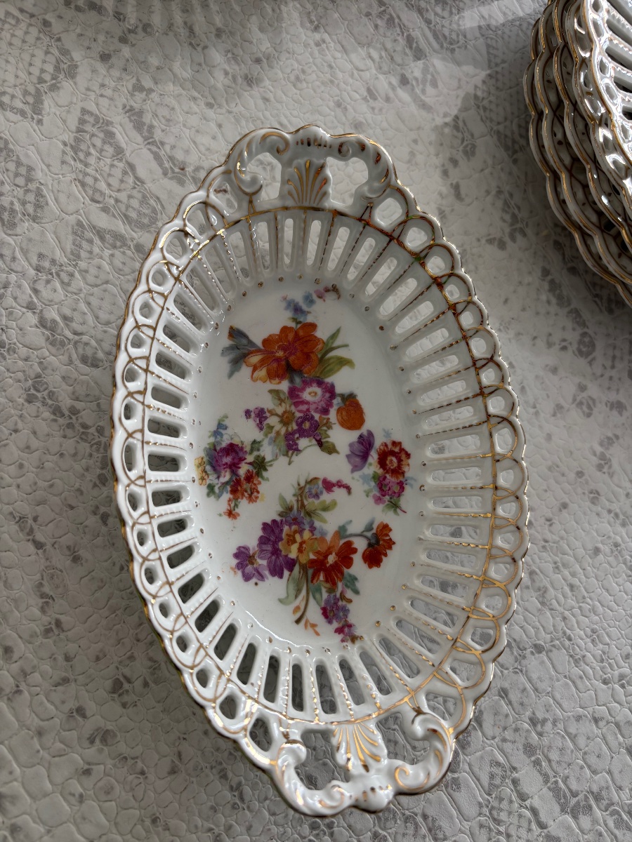Porcelain Dessert Plate Set -photo-2