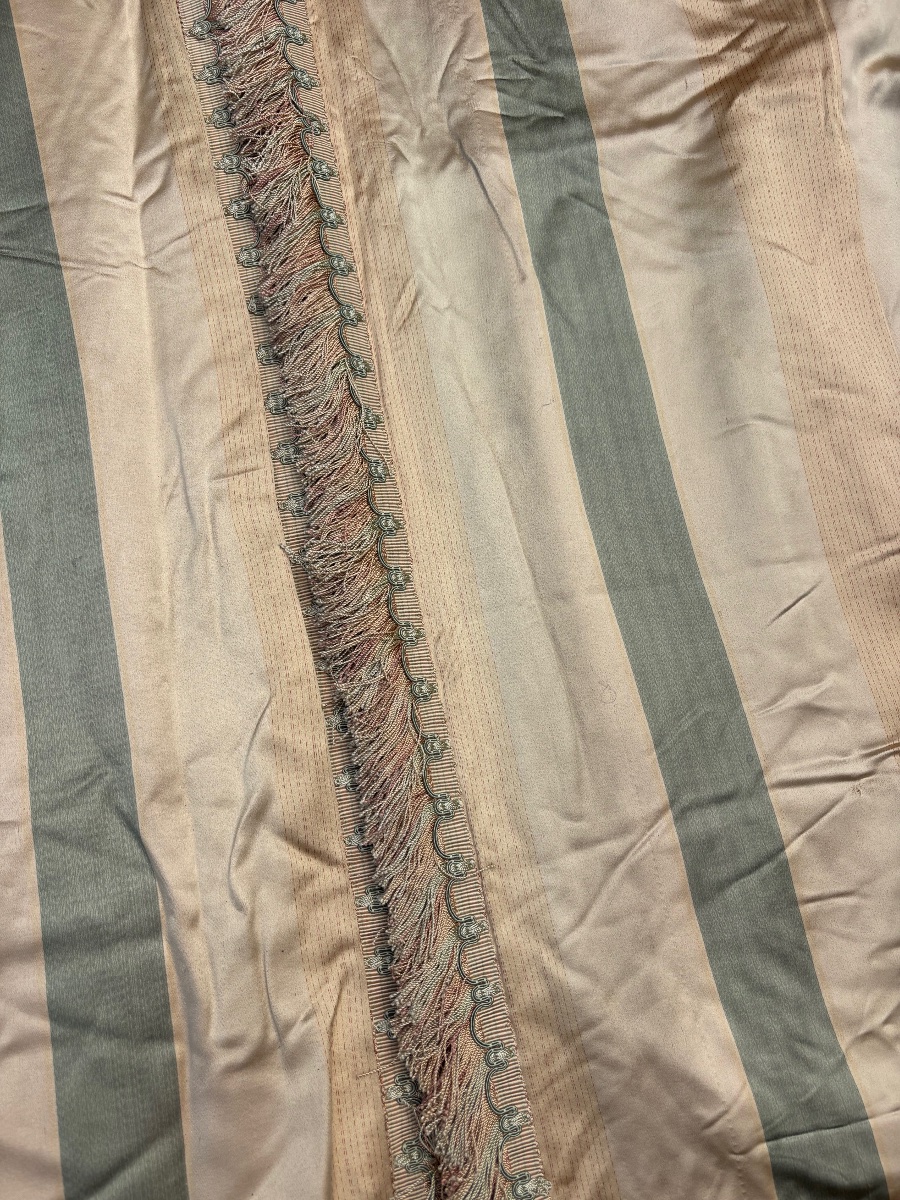 4 Pairs Of Satin Curtains -photo-3