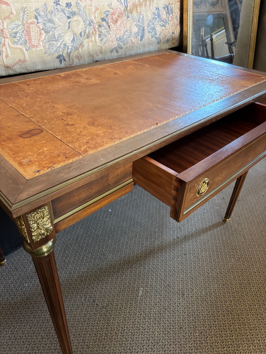 Louis XVI-style Mahogany Desk -photo-2