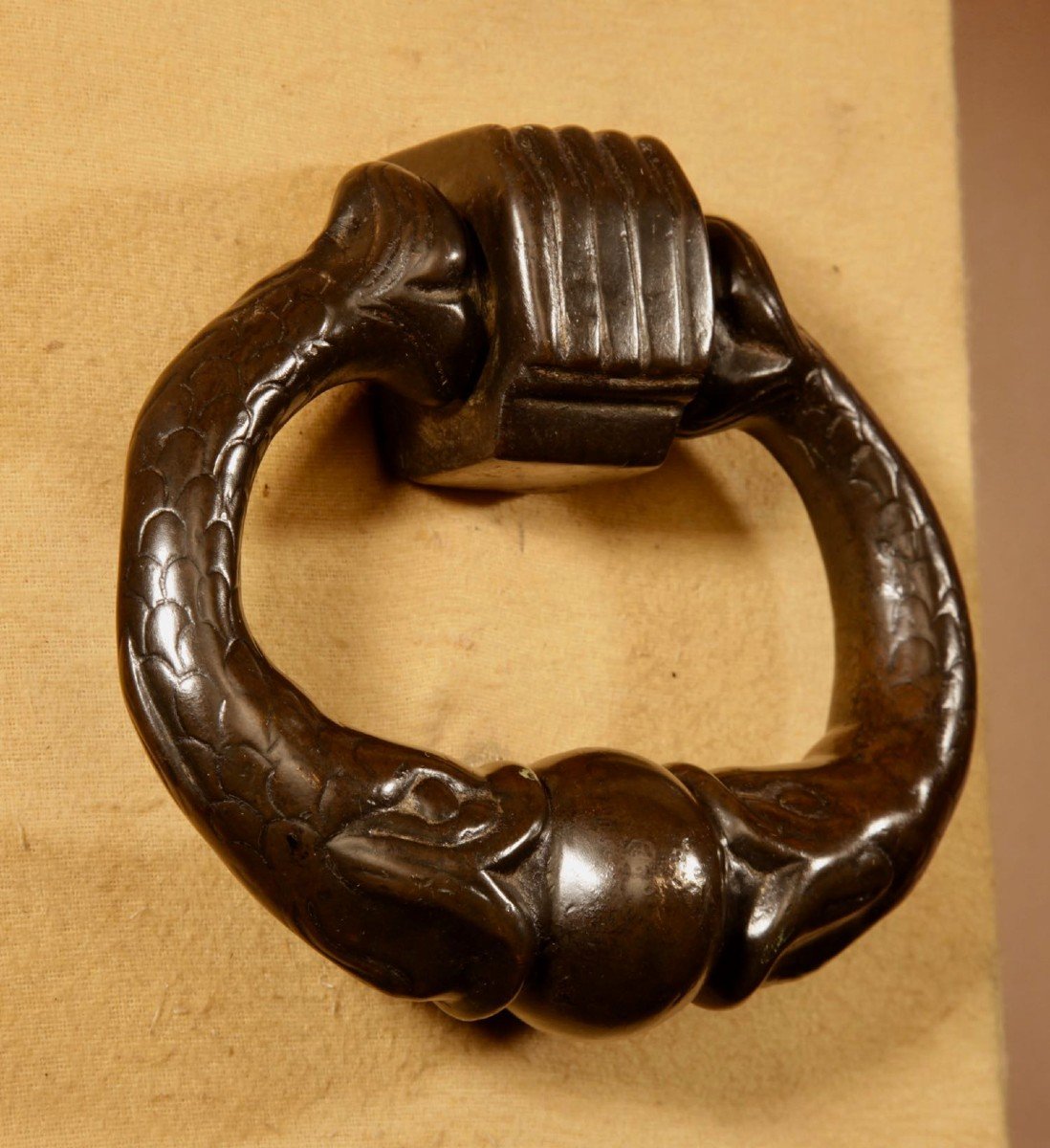 Premier Heurtoir Décoratif En Bronze Vers 1650-70-photo-2