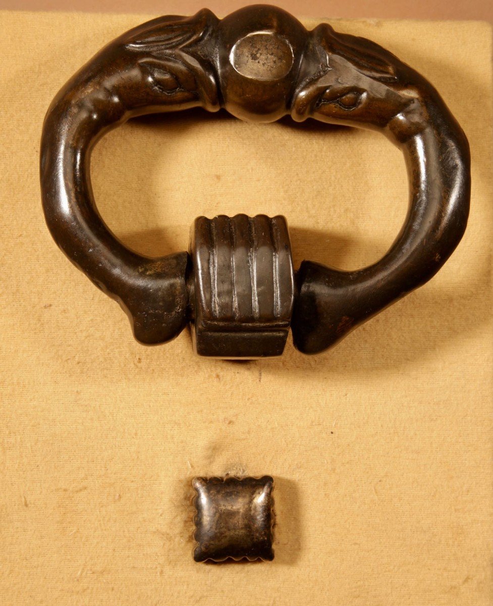 Premier Heurtoir Décoratif En Bronze Vers 1650-70-photo-3