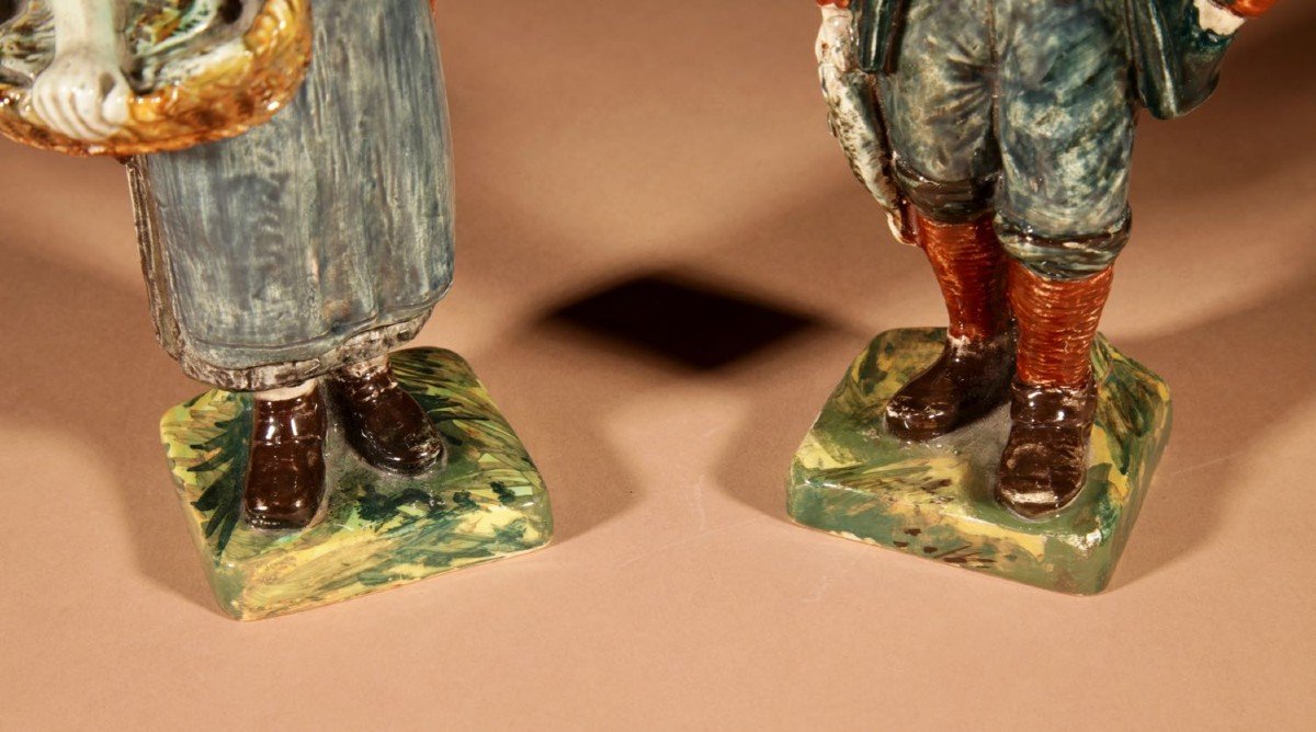  Une Rare Paire De Figurines Hollandaises De Rozenburg, Montrant Un Pêcheur Et Une Femme. Marqu-photo-7