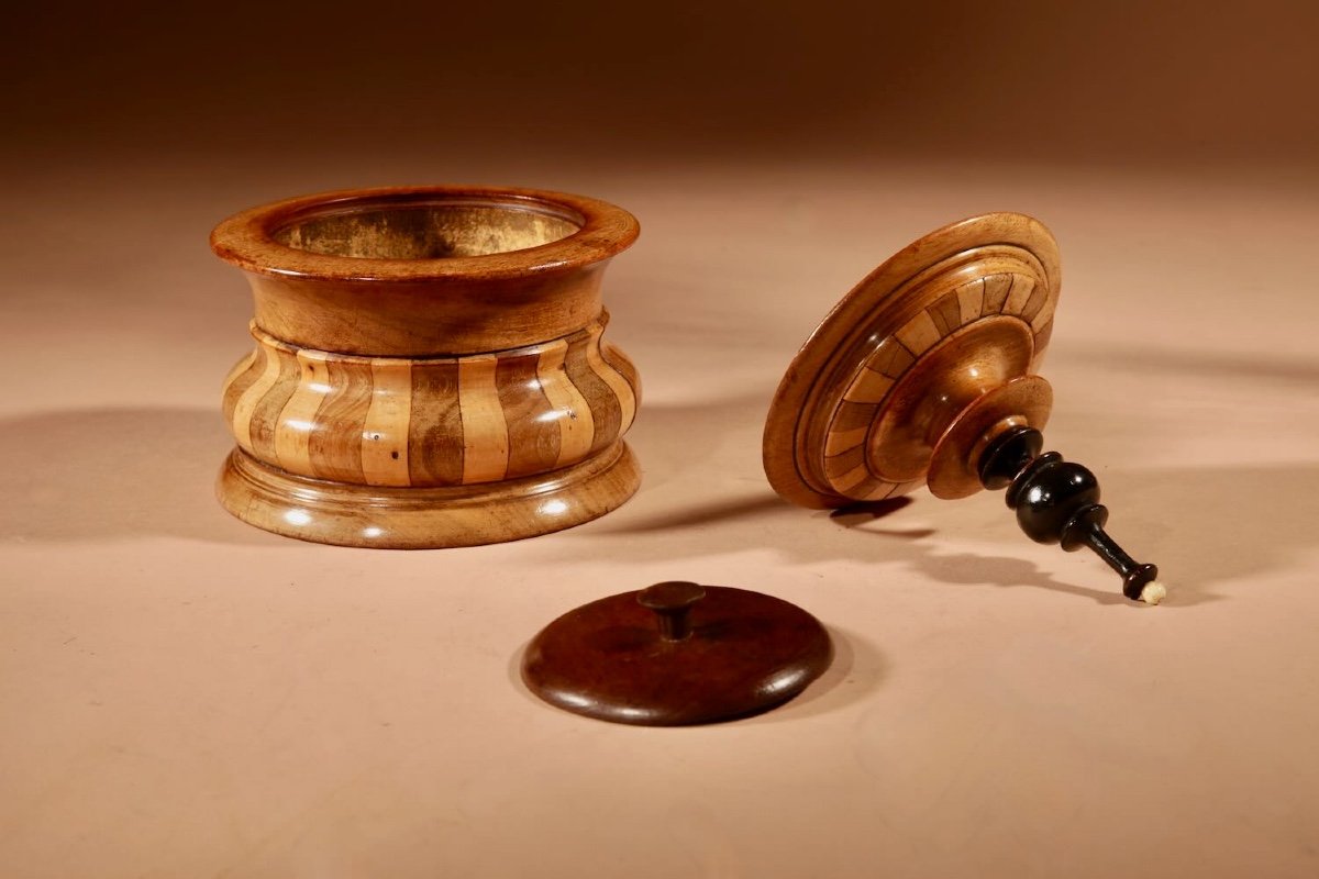 Treen, Tobacco Interest, A Set Of A Mahogany Coopered Pipe Stand And Its Coopered Mahogany Toba-photo-3