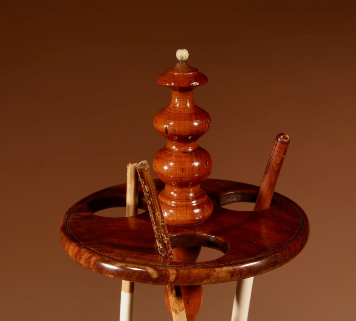 Treen, Tobacco Interest, A Set Of A Mahogany Coopered Pipe Stand And Its Coopered Mahogany Toba-photo-3