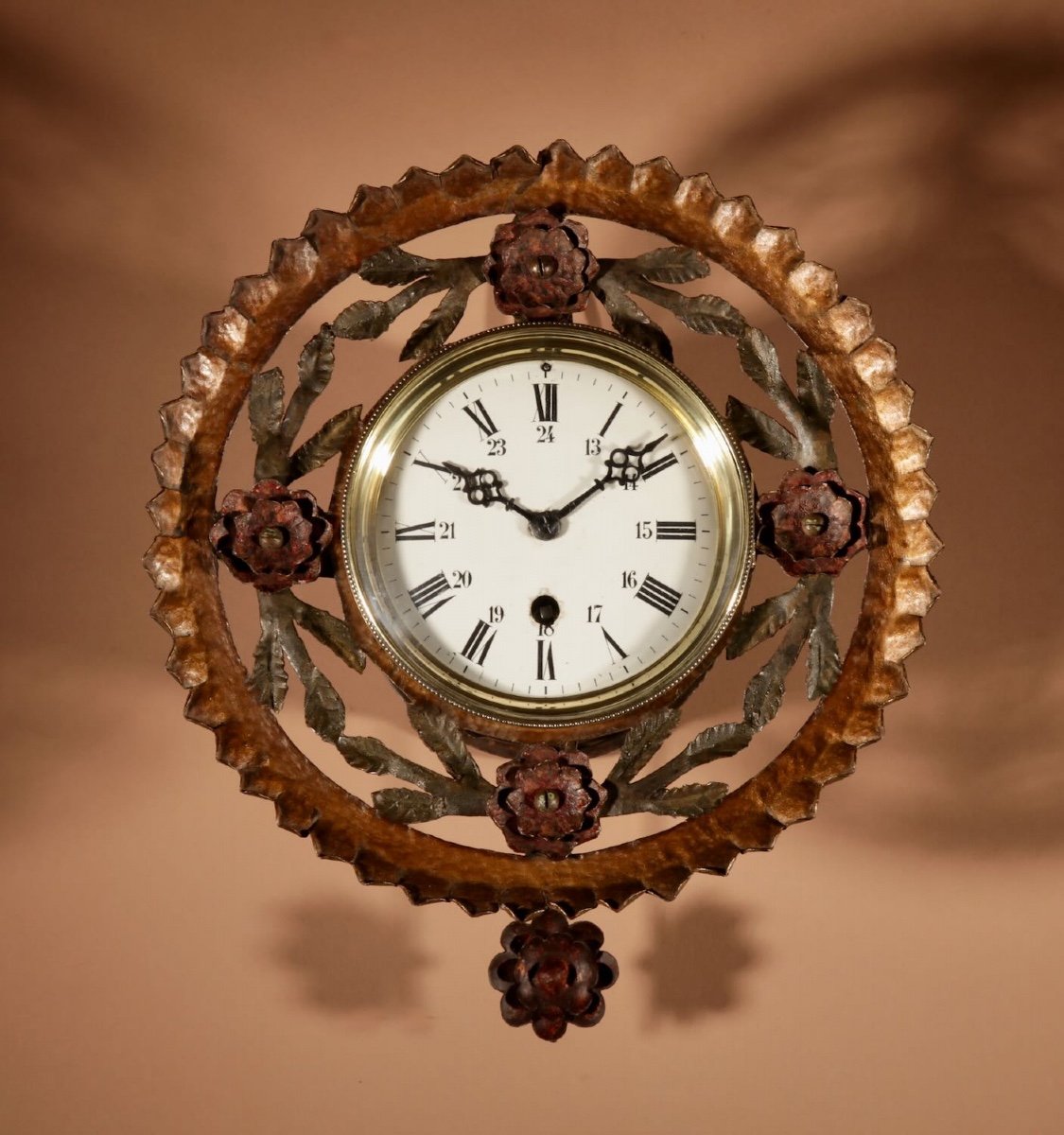  Horloge Murale Amusante En Fer Forgé Polychrome Et Laiton