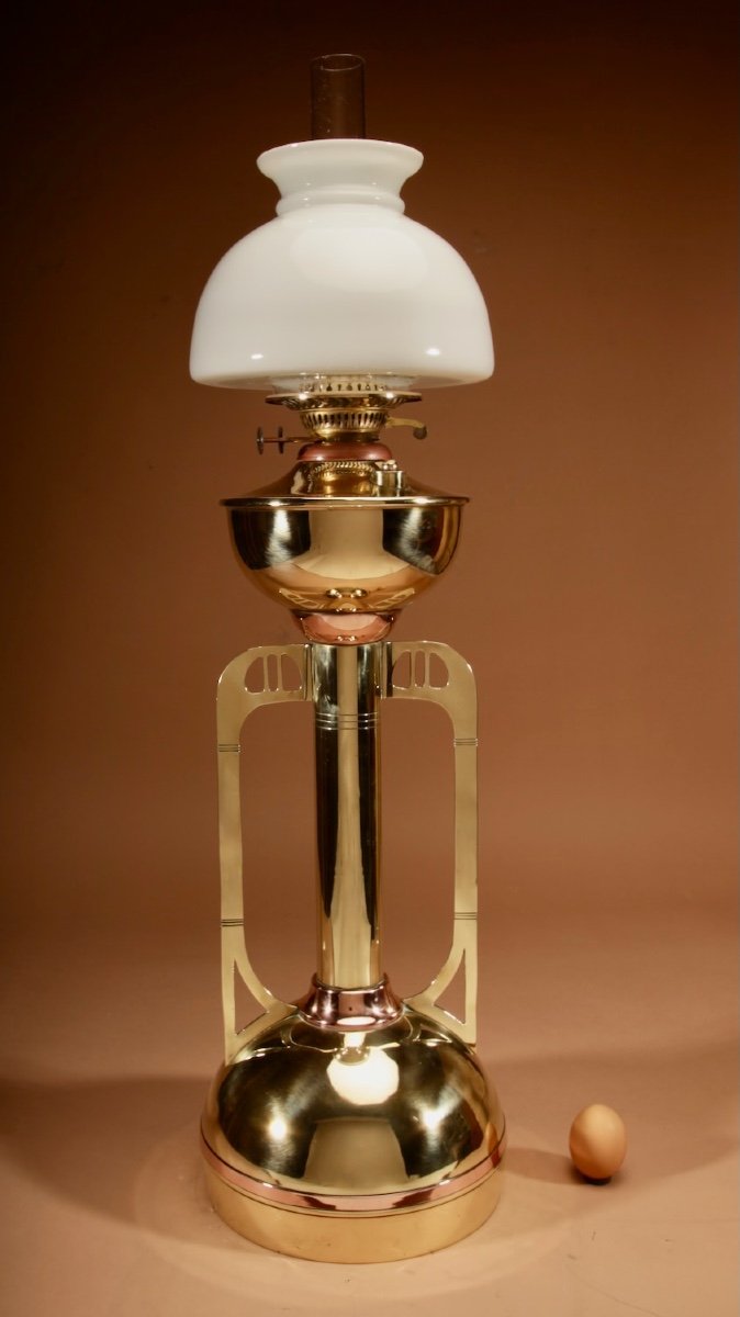 Very Stylish And Rare Secessionist Period Paraffin Brass And Copper Table Lamp.-photo-7