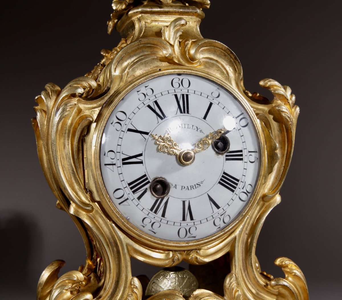 Intéressante Petite Pendule / Pendule De Cheminée Louis Quinze Française Très Elégante, 1750-photo-2