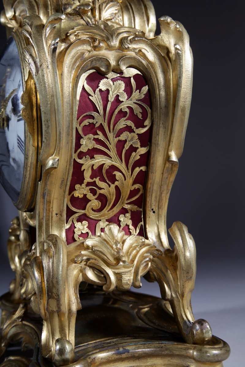 Intéressante Petite Pendule / Pendule De Cheminée Louis Quinze Française Très Elégante, 1750-photo-3