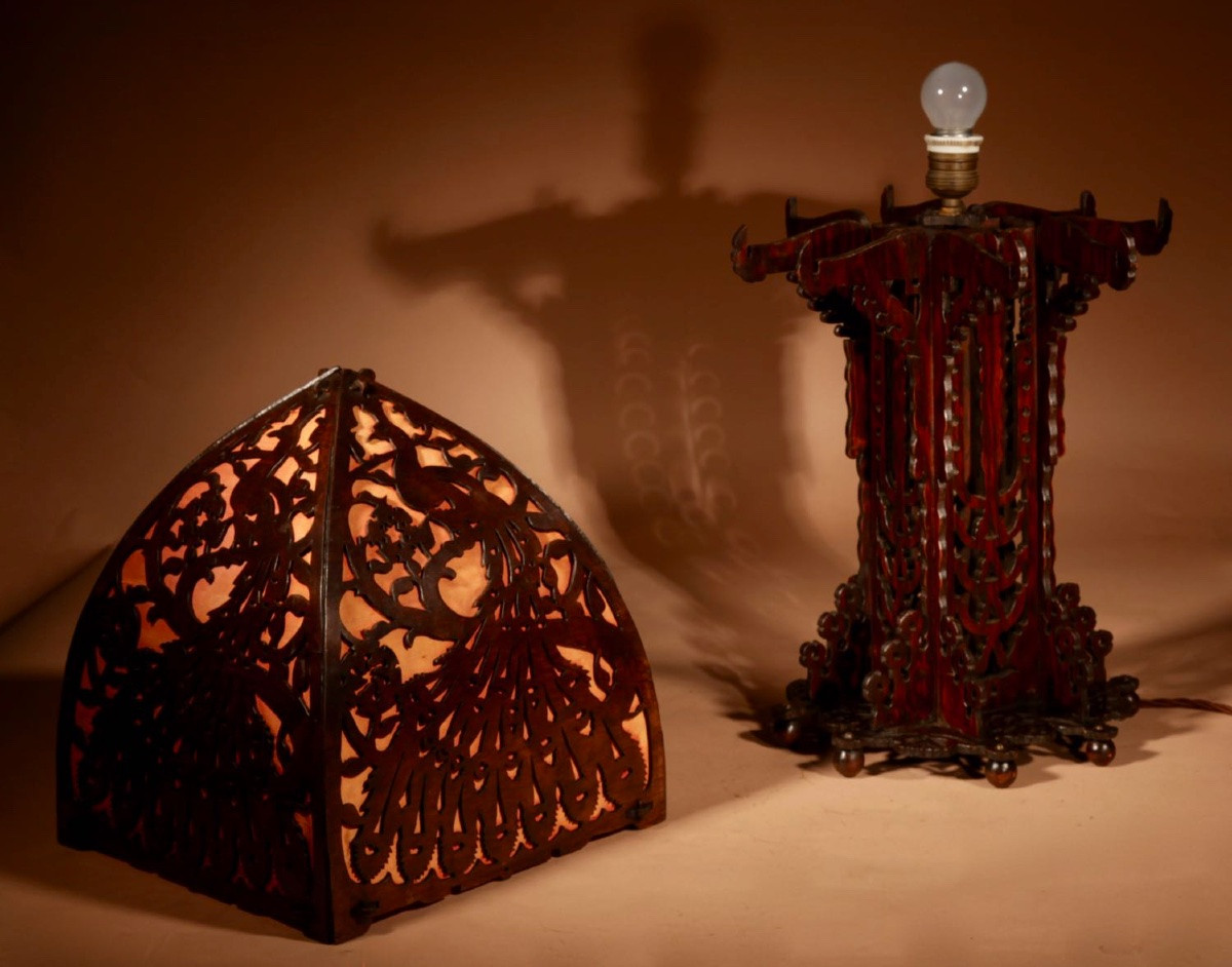 Amsterdam School 1900-20 A Very Impressive And Stylish Fretwork Wooden Table Lamp.-photo-7