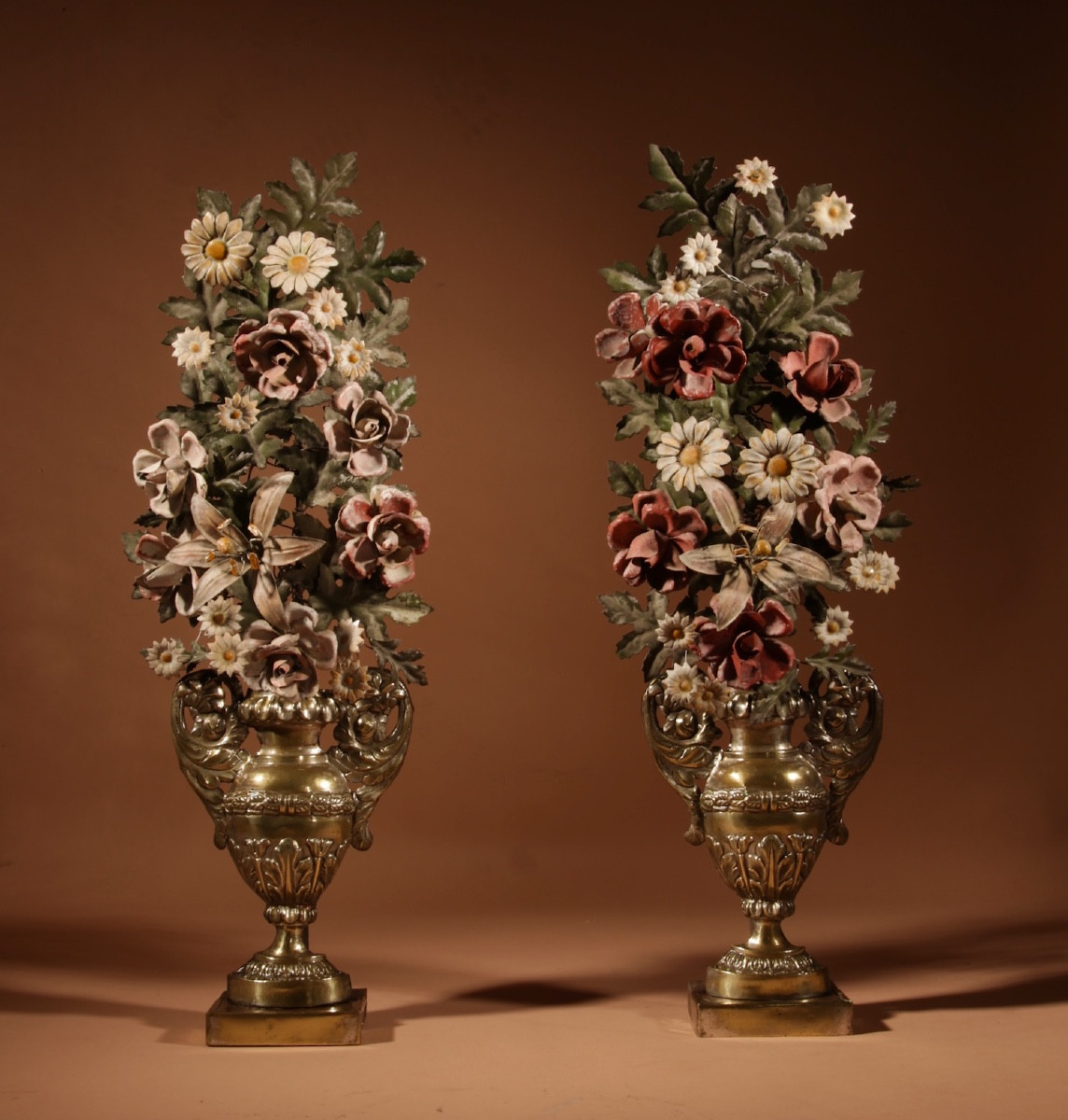Vases à Fleurs Italiens Très Décoratifs En Tôle Et Laiton, Vers 1850-1870
