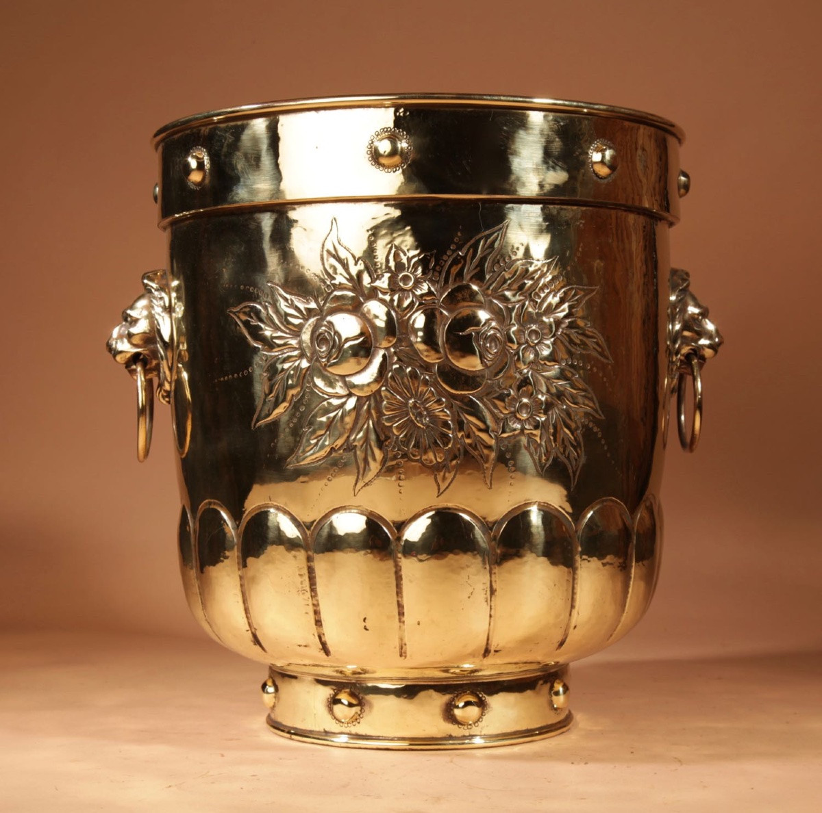 Dinanderie Brass Large Jardinière / Log / Peat Bin.-photo-4