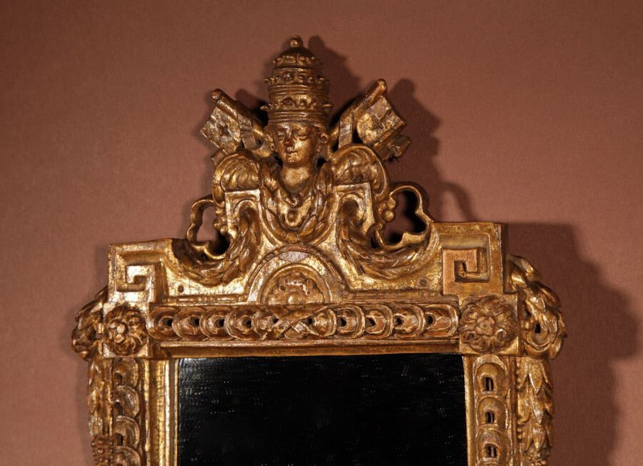  Intérêt Papal : Un Beau Miroir Orné Des Armoiries Papales Et Des Deux Clés, Dernier Quart Du X-photo-2