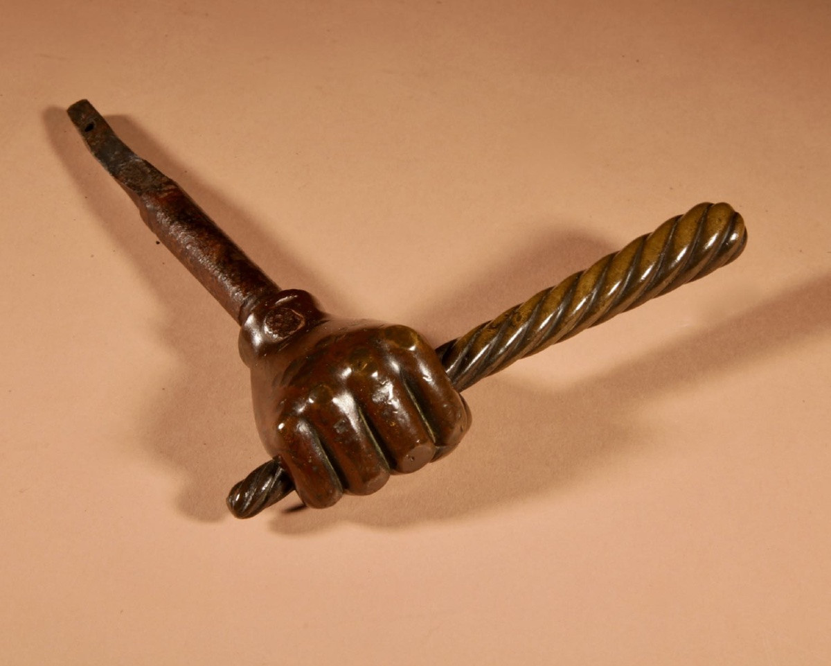 Très rare poignée de porte/serrure simple en bronze, XVIIe/XVIIIe siècle.-photo-3