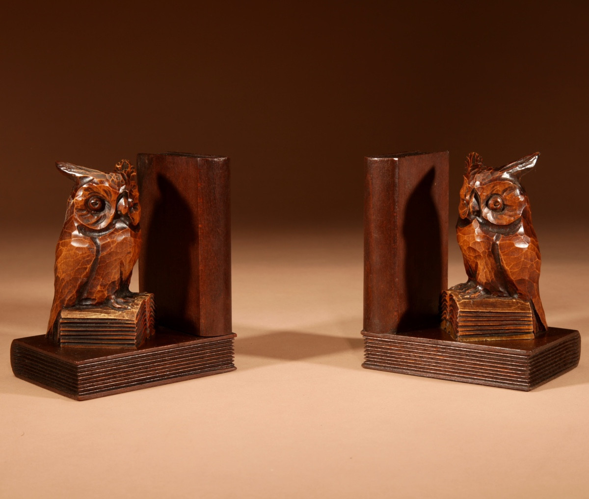 Black Forest Amusing Pair Of Owl Carved Bookends Circa 1900-20.