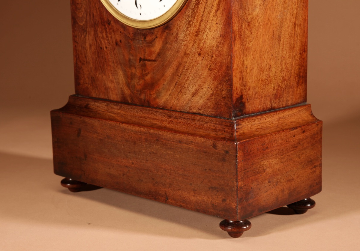 Impressive Directoire Style Mahogany Mantel Clock (1795-1799)-photo-2