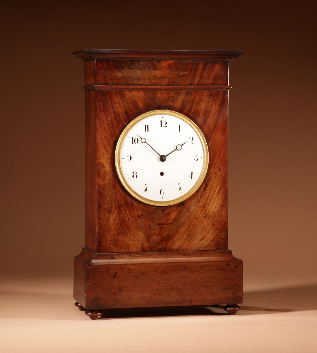 Impressive Directoire Style Mahogany Mantel Clock (1795-1799)