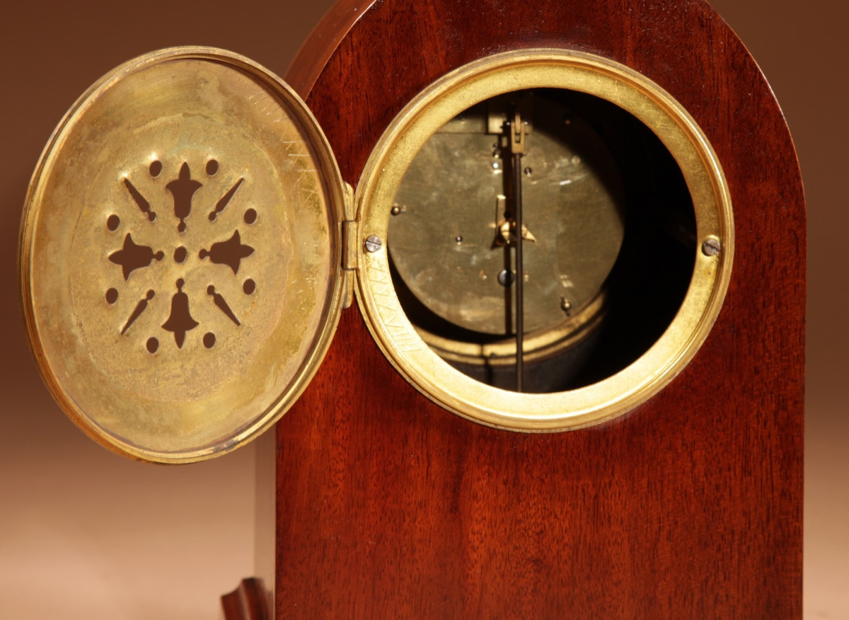 Intéressante pendule de cheminée édouardienne en acajou, vers 1901-1914-photo-4