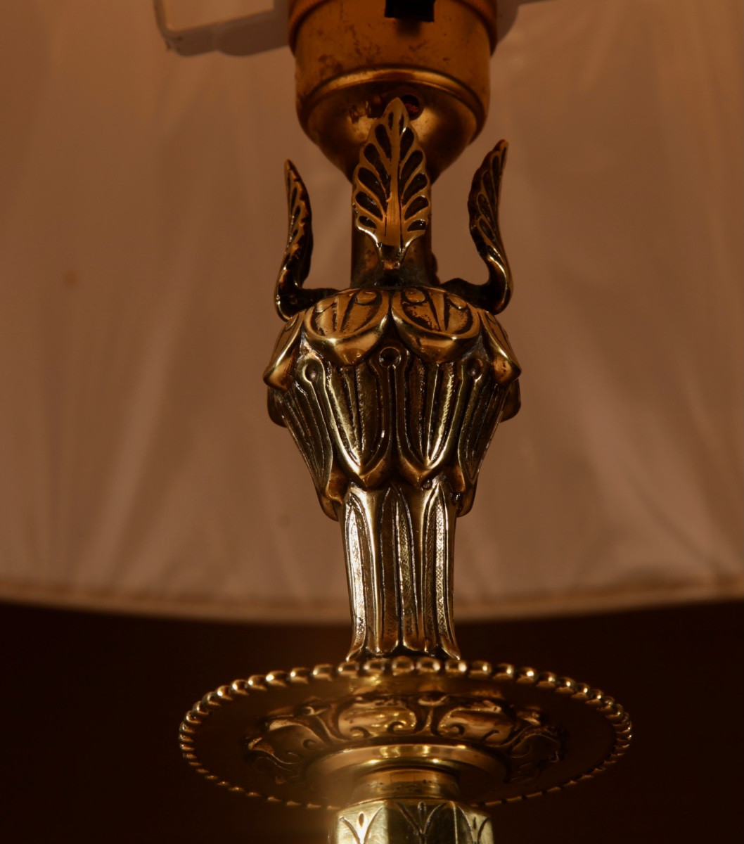 Lampe de table élégante et raffinée en laiton de style Régence, vers 1900-1920. -photo-2