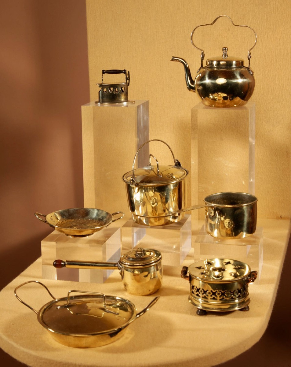  Unusual Model Of A Flat Tub Stove Continental Circa 1880/1900-photo-2