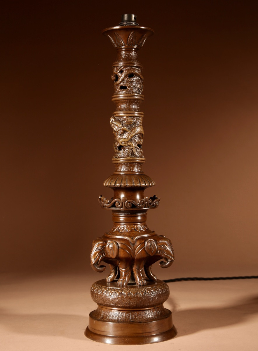 Impressive Original Japanese Bronze Table Lamp Depicting An Elephant, Period -photo-4