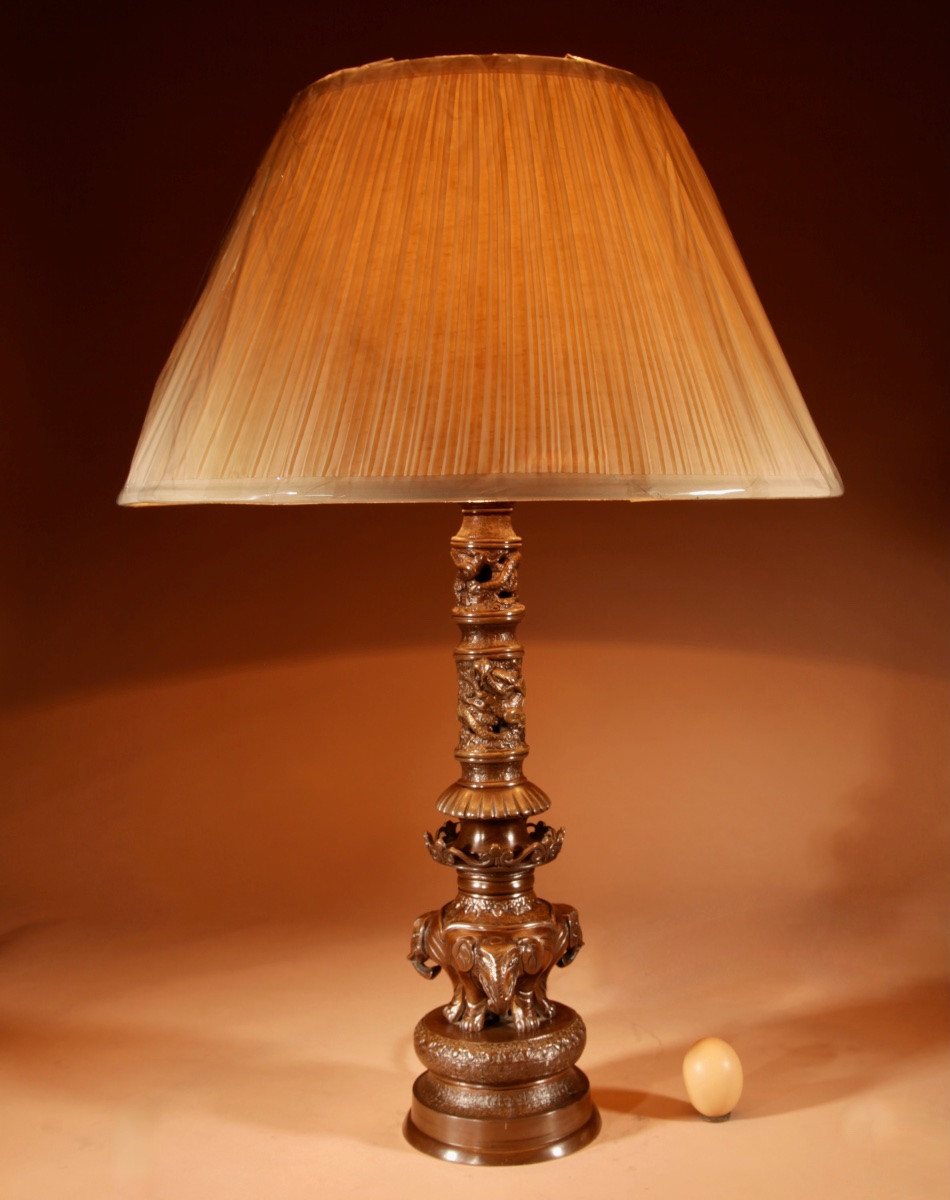 Impressive Original Japanese Bronze Table Lamp Depicting An Elephant, Period -photo-5