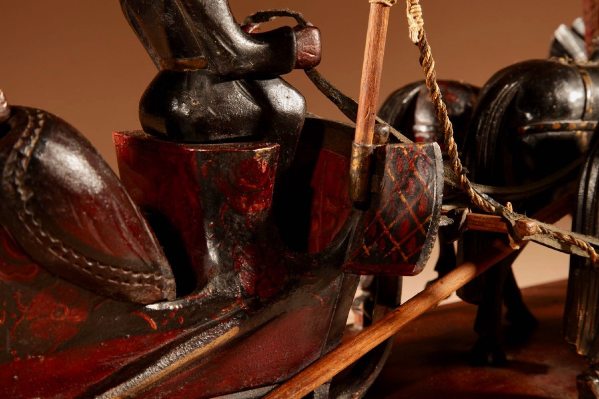 Sculpture de Bogorodskoe, Troïka très finement sculptée d'art populaire russe.-photo-2