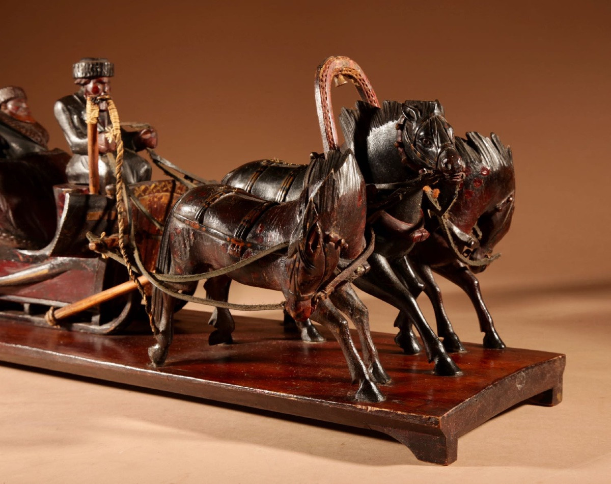 Sculpture de Bogorodskoe, Troïka très finement sculptée d'art populaire russe.-photo-4