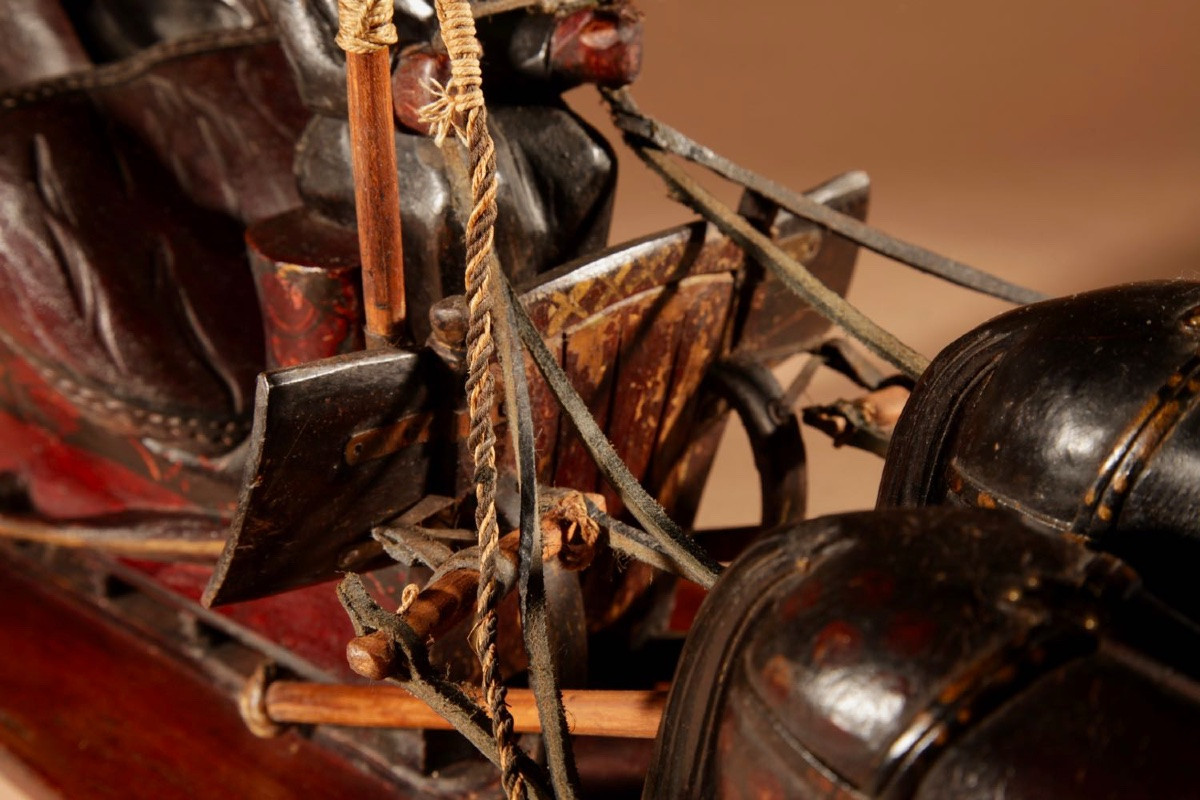 Sculpture de Bogorodskoe, Troïka très finement sculptée d'art populaire russe.-photo-6