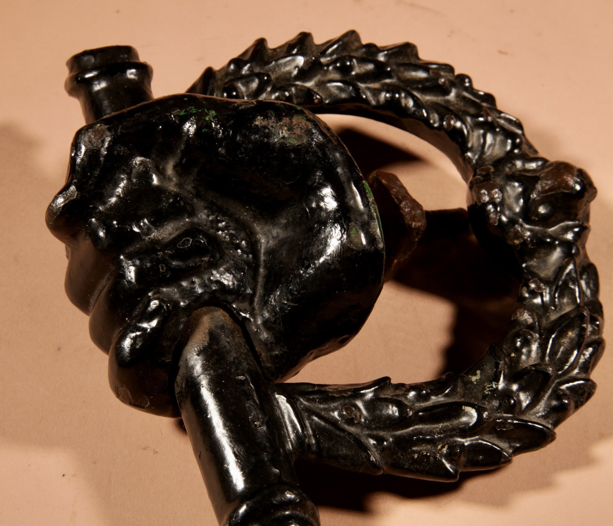 Heurtoir de porte complet en fonte victorienne, vers 1870-photo-3