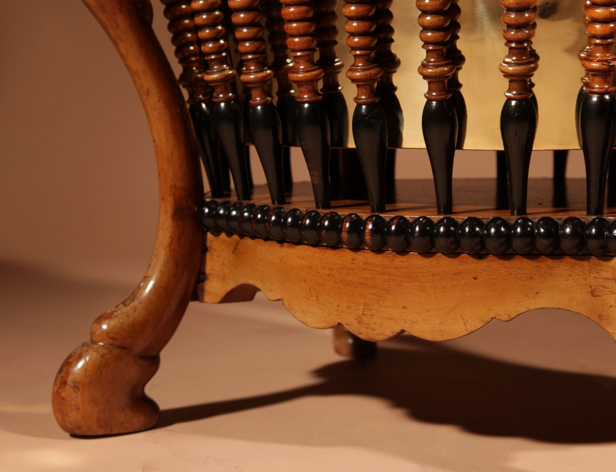 A Victorian Period Magnificent Rare Oval Walnut Peat Bucket / Tea Stove Circa 1850-photo-2