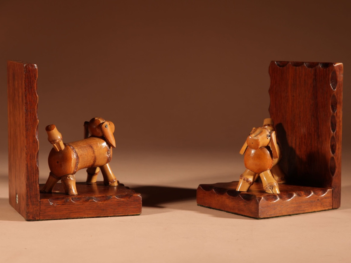 An Unusual Amusing Pair Of Art Deco Bamboo Dogs Bookends, Circa 1920-40-photo-1