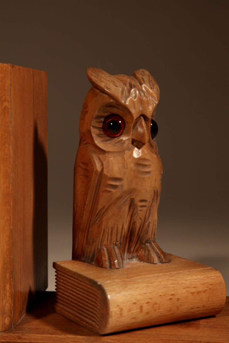Art Deco Paire de serre-livres amusants en forme de hibou sculpté, Forêt-Noire, vers 1920-photo-2