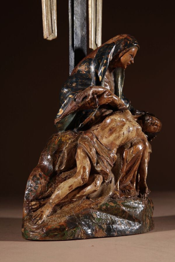    A Fine Spanish Pieta Circa 1750.-photo-1