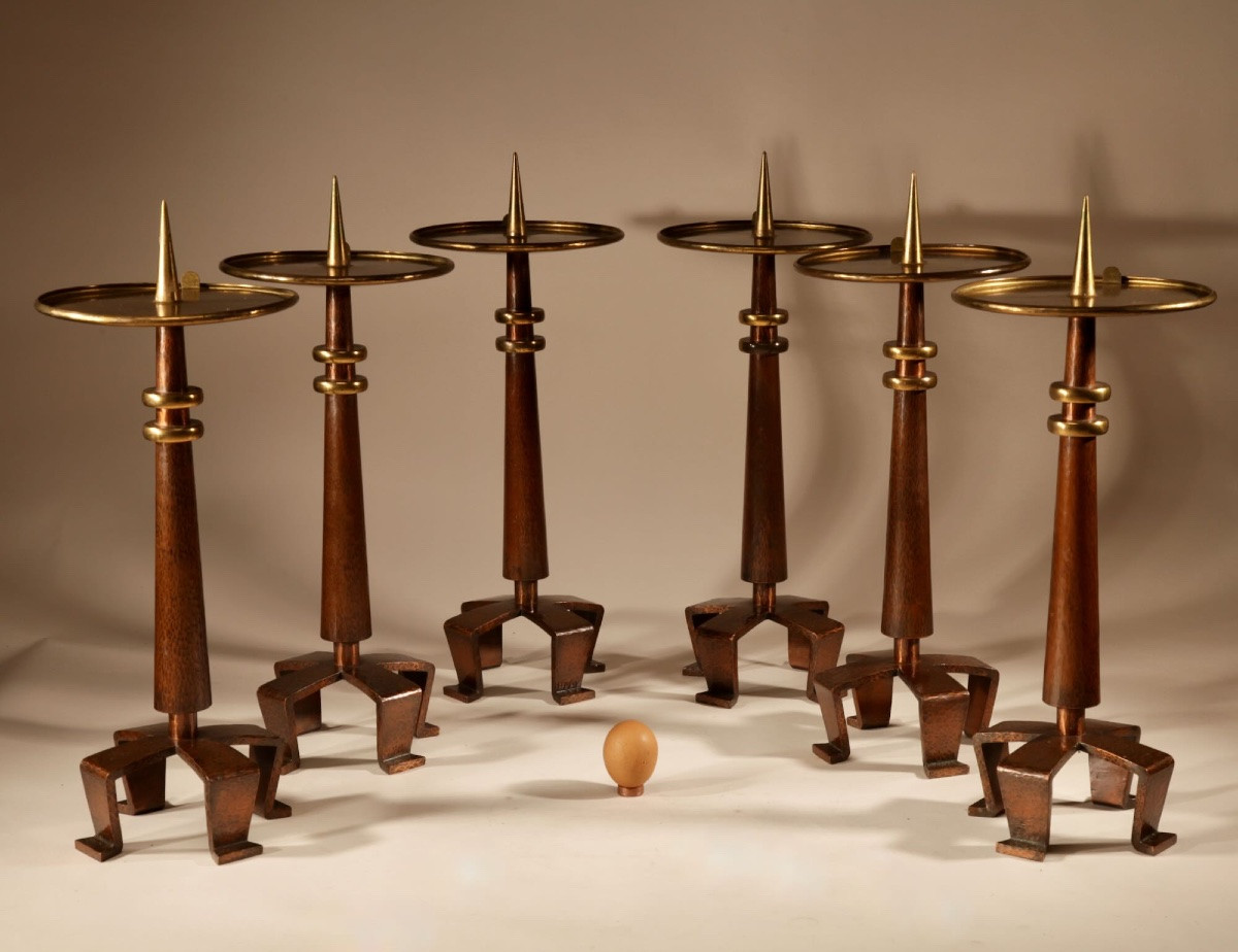  Six grands  bougeoirs à picots en cuivre et laiton, de style Art nouveau/Art déco, école -photo-3