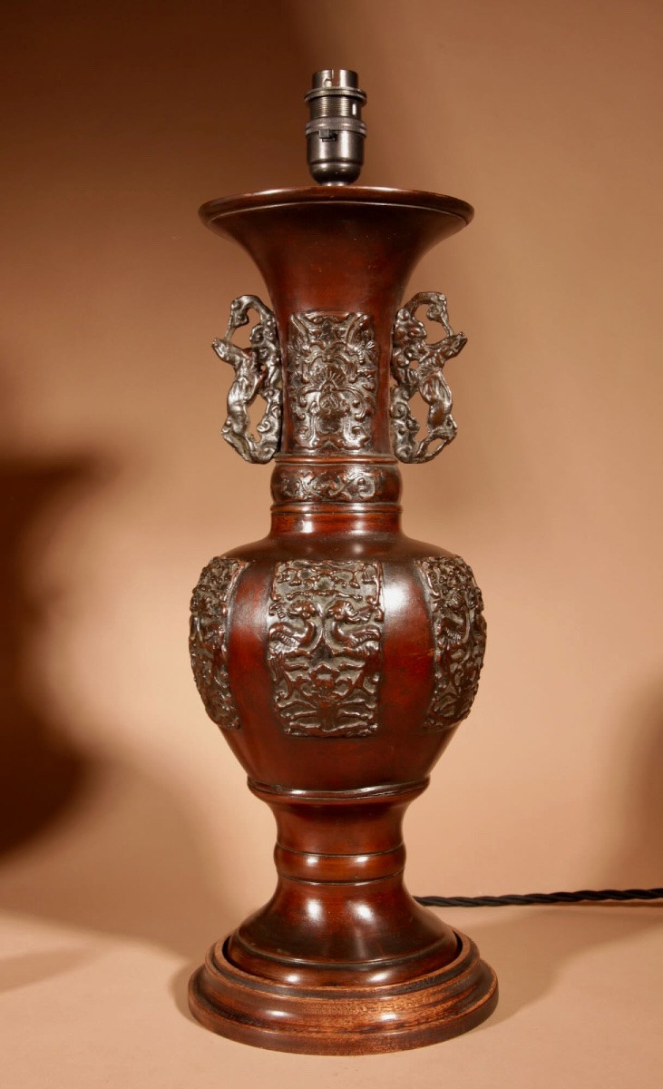 Paire de grandes lampes de table japonaises en bronze, très fines, époque Meiji (1868-1912).-photo-3