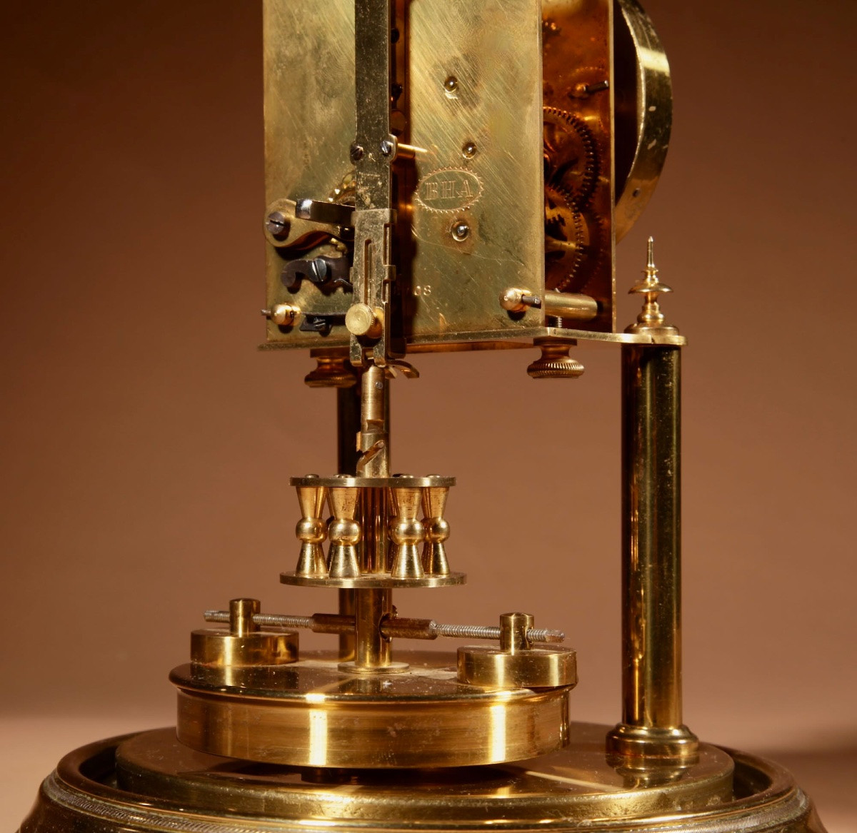 Pendule à torsion signée BHA, datant de l'année 1900. -photo-5