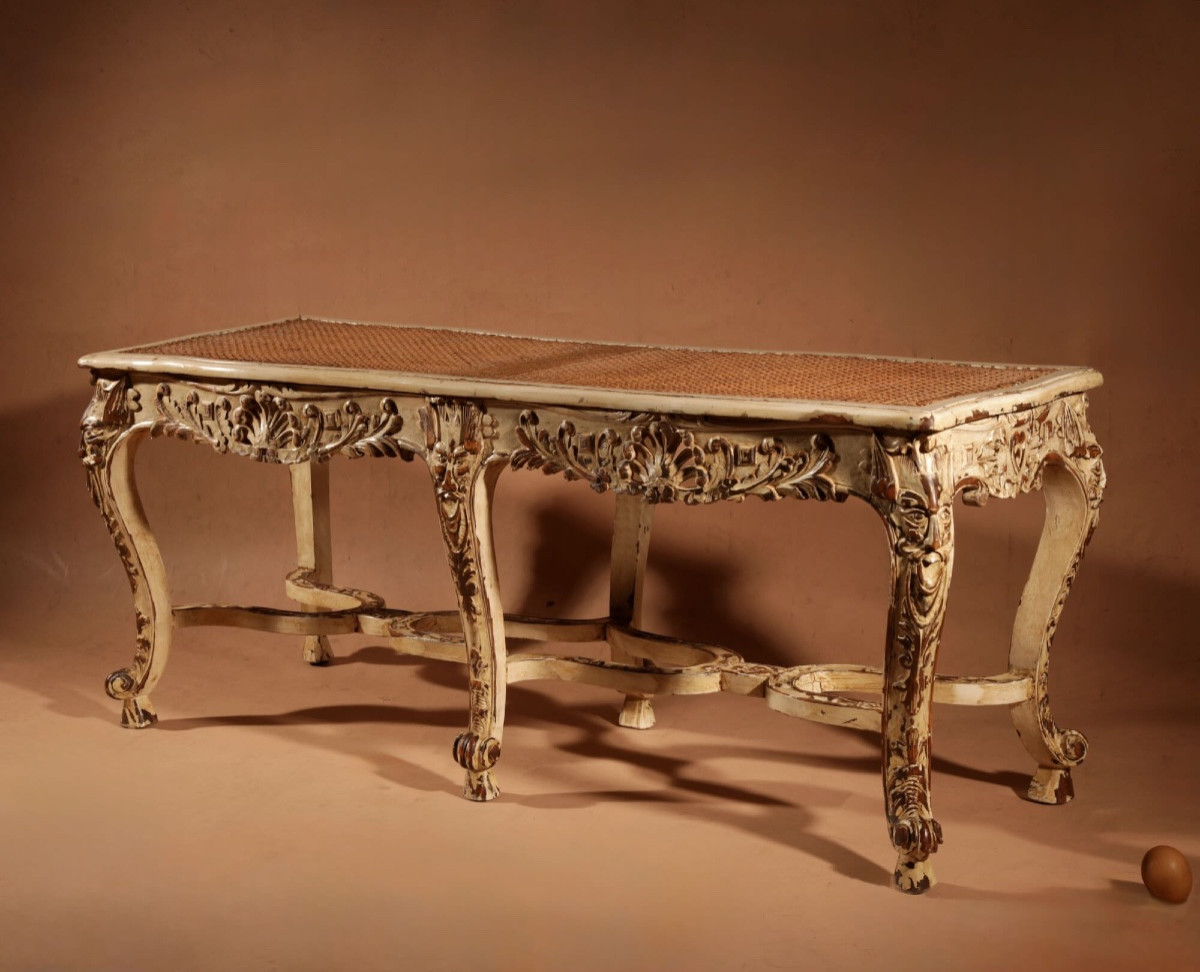 Banquette de fenêtre sculptée de style Régence, pouvant également servir de table basse ou de -photo-2