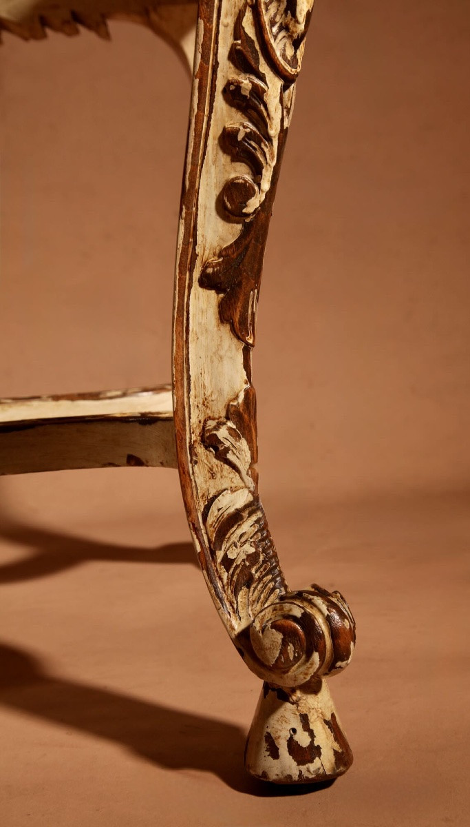 Banquette de fenêtre sculptée de style Régence, pouvant également servir de table basse ou de -photo-6