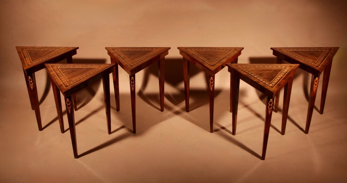 Ensemble de six tables basses hexagonales italiennes Sorrento en noyer,  datant des années 1950-photo-5